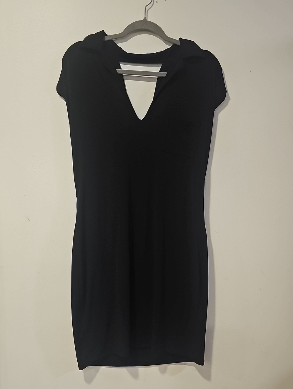 Black V-Neck Short Sleeve Dress